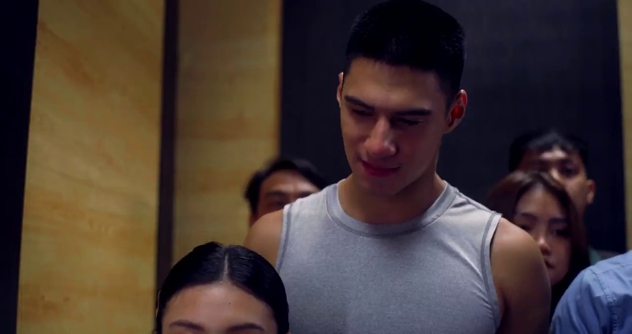 Elevator Lady (2025) WEBRip Tagalog 720p x264 AVC HE-AAC 2.0 ESub CineVood.mkv.0000
